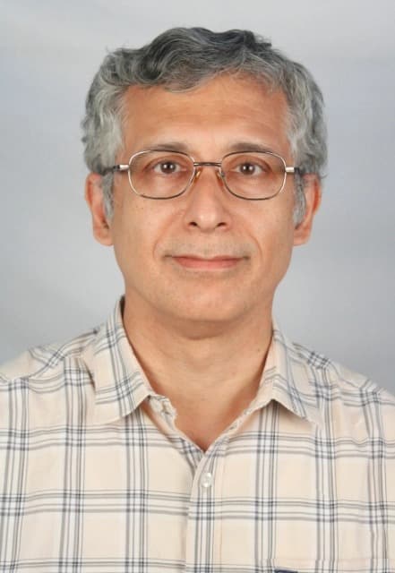 Dr. Rajeev Kapoor